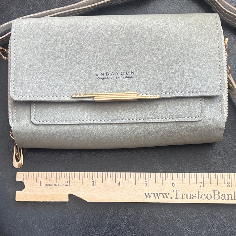 Endaycon faux leather Gray Crossbody Bag - Picture 3 of 7
